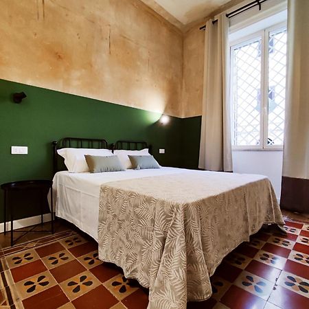 Donna Oliva Guest House パレルモ エクステリア 写真