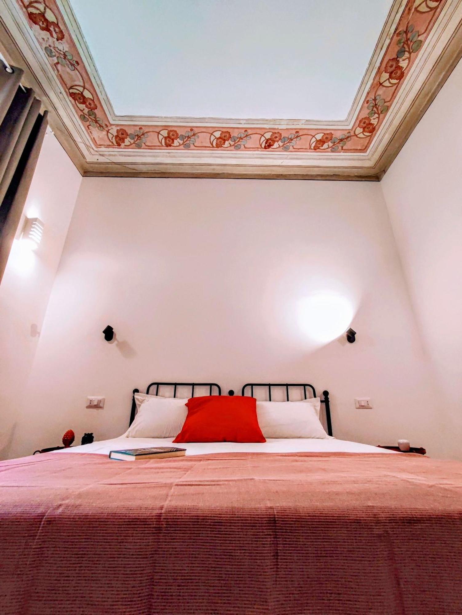 Donna Oliva Guest House パレルモ エクステリア 写真
