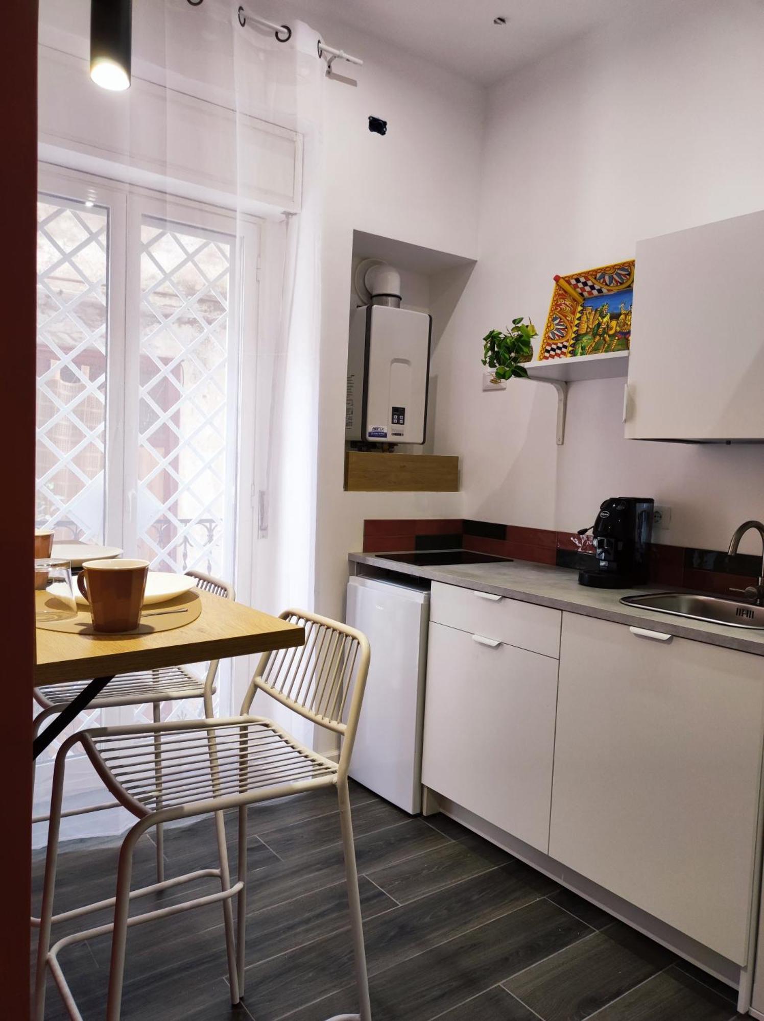 Donna Oliva Guest House パレルモ エクステリア 写真